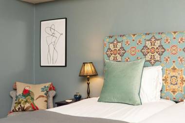 The Jersey Arms Hotel