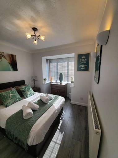 Serviced Accommodation in Bicester Merganser Drive