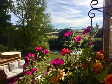 Worralls Grove Guest Farm House