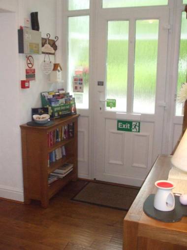 Oakfield Guest House