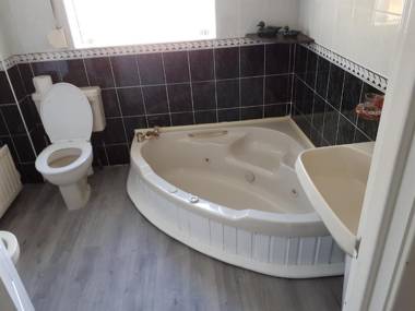 Elmbank Accommodation