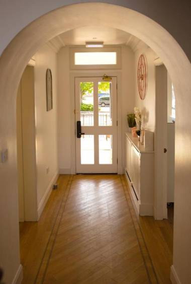 Parade School Guest Rooms