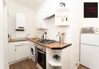 One Bedroom Apartment by Klass Living Serviced Accommodation Bellshill - Cosy Apartment with WIFI and Parking