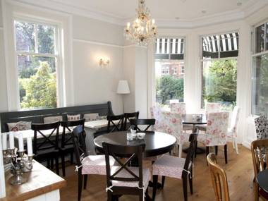 Maryville House Tearooms & Boutique B&B