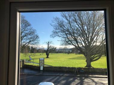 Meadow View Apartment