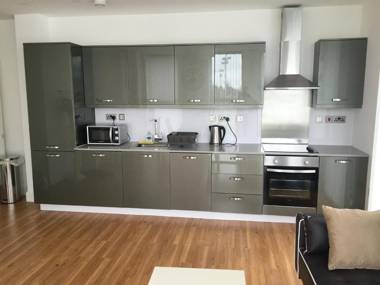 Castle Quarter Apartment with Free on site Parking