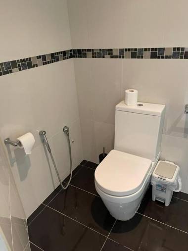 3-Bed Semi-Detached House Wifi Parking Outdoor Space