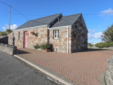 Tyn Towyn - Bwthyn Carreg