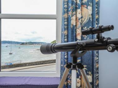 Gadlys House - Waters Edge