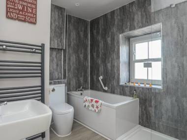 Gadlys House - Beau View