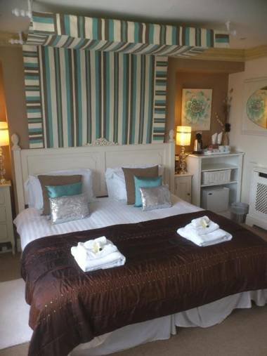 The Bath House Boutique B&B - IN-ROOM Breakfast - FREE parking