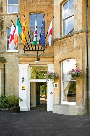 Best Western Limpley Stoke Hotel
