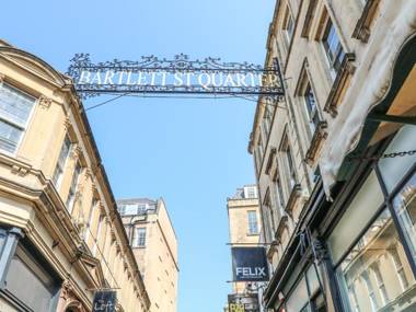 33 Crescent Gardens Bath