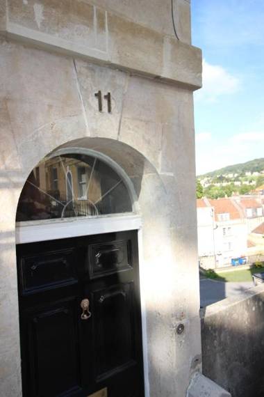 City View - 11 Southcot Place