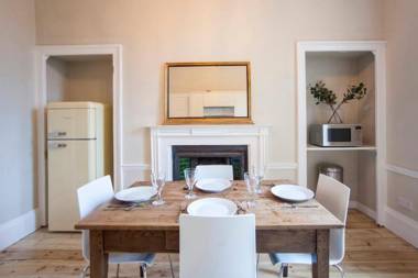 Garden Apartment - 11 Southcot Place