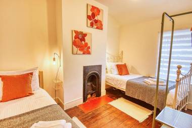 Freedom Stays Bath - Lorne House