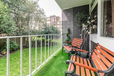 Suites by Rehoboth - Hendon Station - London