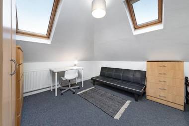 Suites by Rehoboth - Hendon Central - London