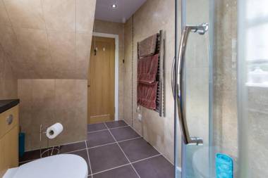 Host & Stay - Tulip Cottage