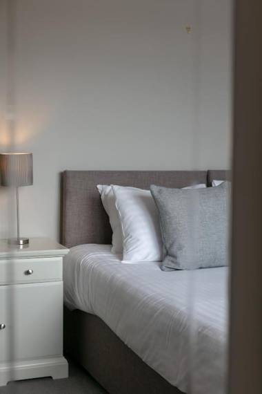 The Huntington - Donnini Apartments