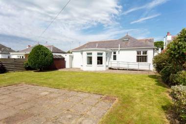 Seafield House - Donnini Apartments