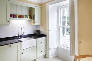 Host & Stay - Muggles Mews