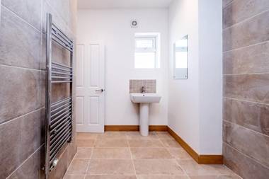 Birch – Three Tuns Apartments