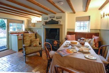 Laundry Cottage in a Nature Reserve - Sunday Times 100 coolest Cottages