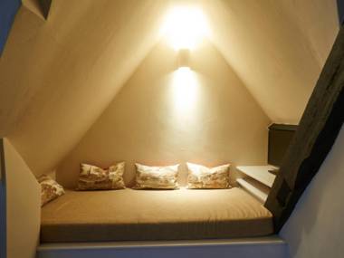 Bear and Ragged Staff