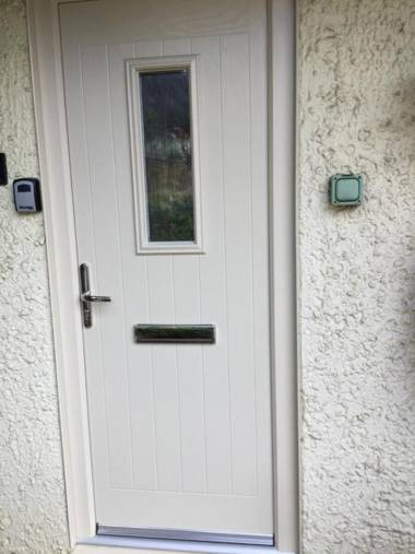 High Hedges Apartment A