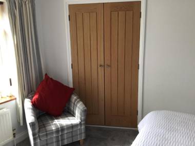 High Hedges Apartment A