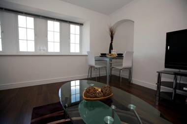Aberdeen Serviced Apartments - The Lodge