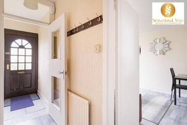 2 Bedroom Apt  Sensational Stay Serviced Accommodation Aberdeen- Middlefield Place