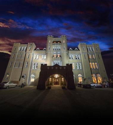 Camelot Castle Hotel