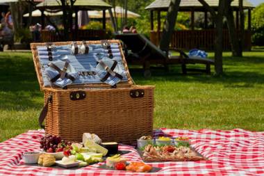 The Farmhouse Hotel and Restaurant