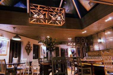 The Queens At Horton