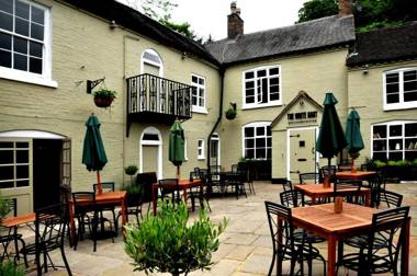 White Hart Cafe Bar & Bistro