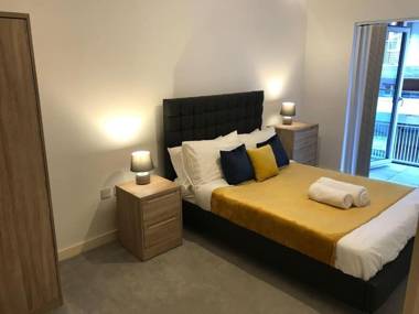 Stylish 2-Bed Apartment in Manchester City Center