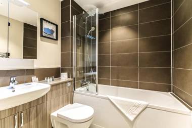 Harrow-on-the-Hill Apartments By Flying Butler