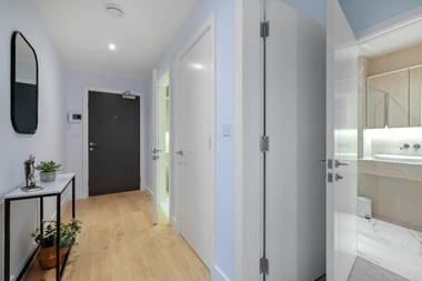 Belmore 2 Bedroom Luxury Apts. in Stanmore - 15