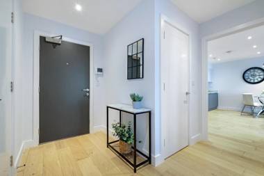 Belmore 2 Bedroom Luxury Apt. in Stanmore - 21