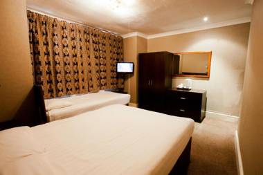 Rossmore Hotel