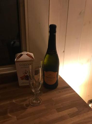 Glamping at Holly Grove Farm