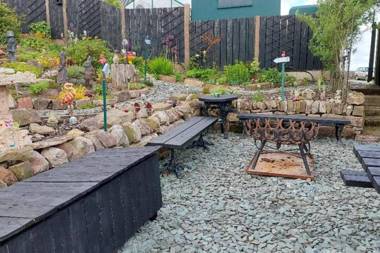 2-Bed Apartment near Buxton Outstanding Location