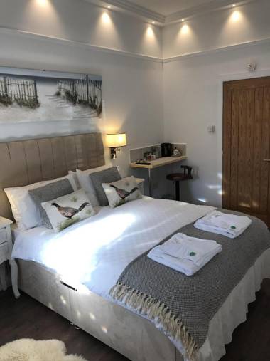 Old Thatch Bambers Green