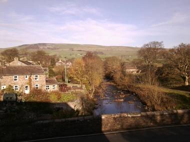 Riverside Bed & Breakfast