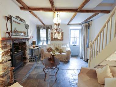 19A Kingshead Street Pwllheli