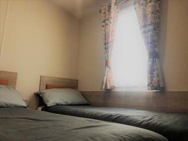 Willow Superior Holiday Home