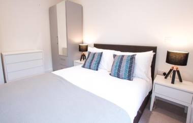 Reading by Charles Hope