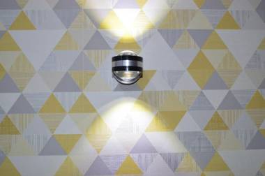 Morden Central Self Contained Flat By CozyNest